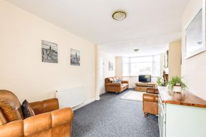 Kelburne Road